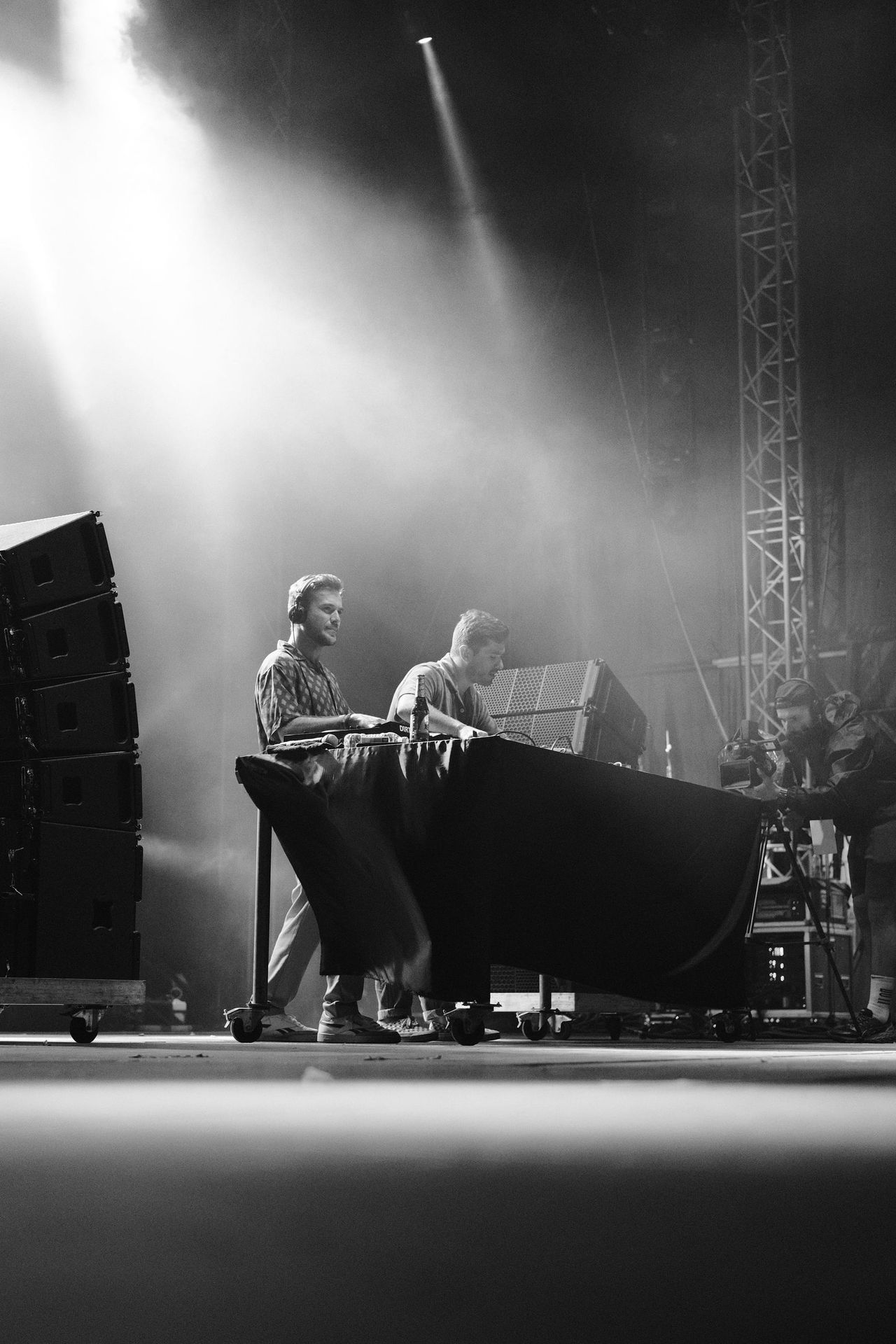 Bon Entendeur performing at Francofolies de Bulgarie 2023 — photograph 10 of 15.