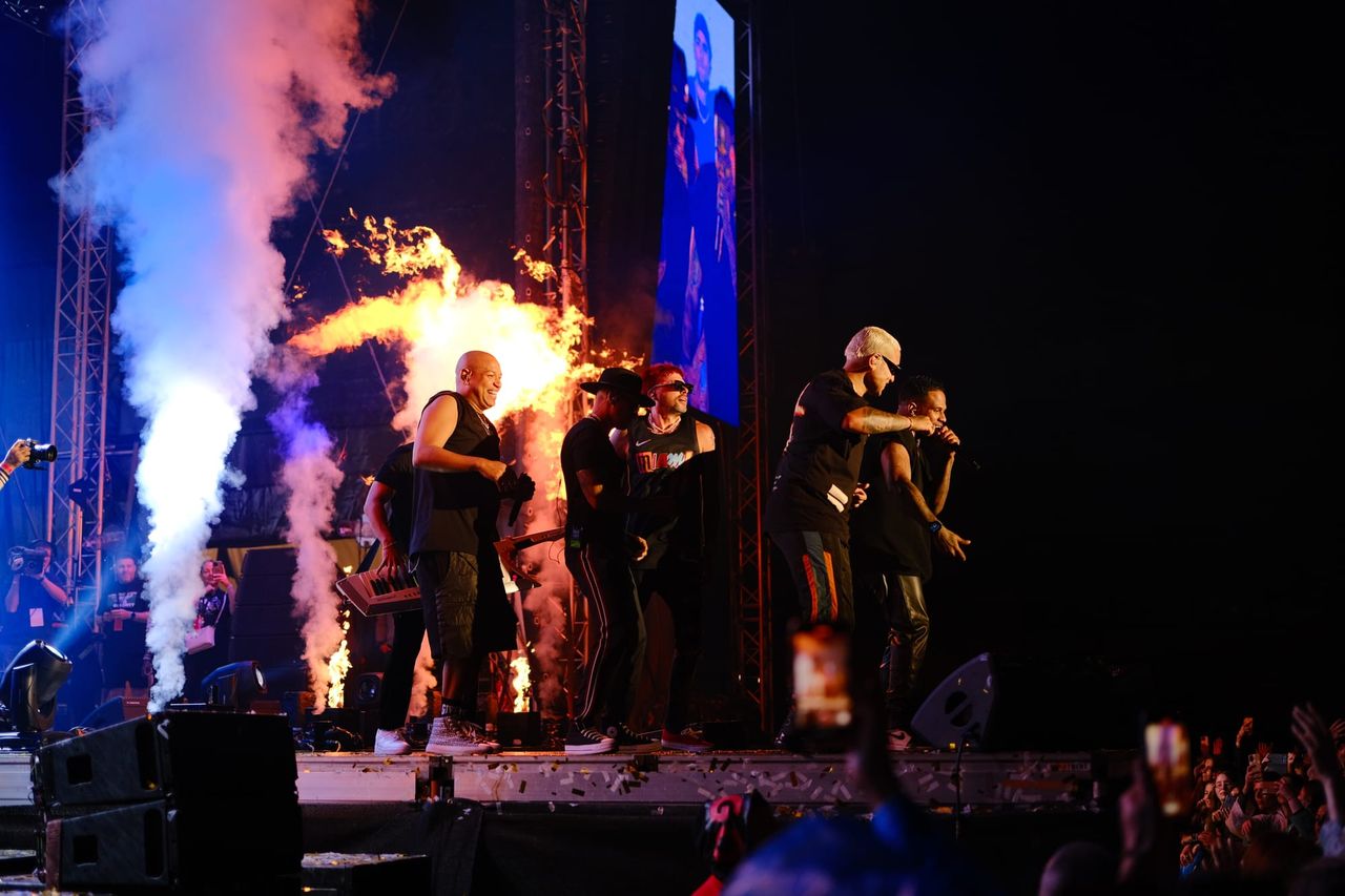 Gente de Zona performing at Francofolies de Bulgarie 2023 — photograph 84 of 107.