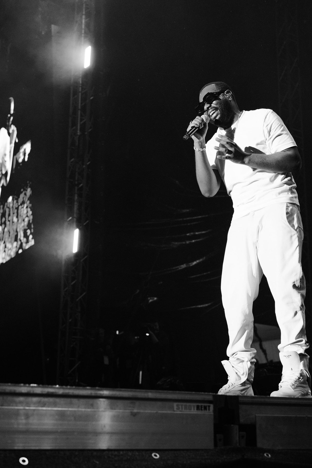 GIMS at Francofolies de Bulgarie 2023 — photograph 56 of 68.