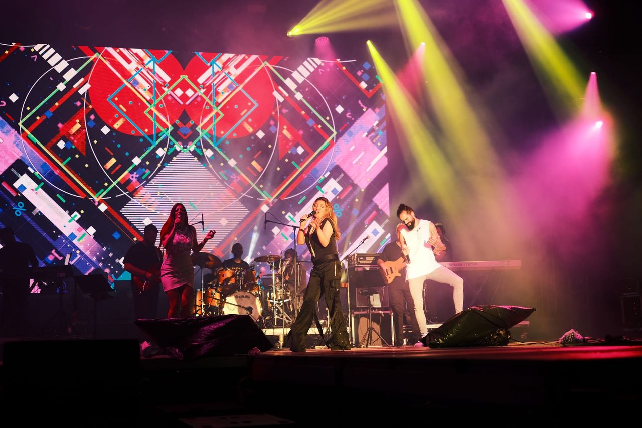 Helena Paparizou performing at Francofolies de Bulgarie 2023 — photograph 19 of 24.
