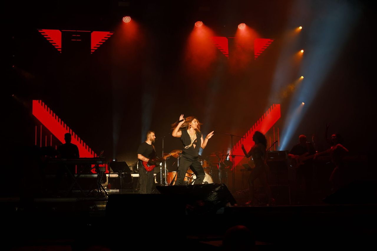 Helena Paparizou performing at Francofolies de Bulgarie 2023 — photograph 20 of 24.