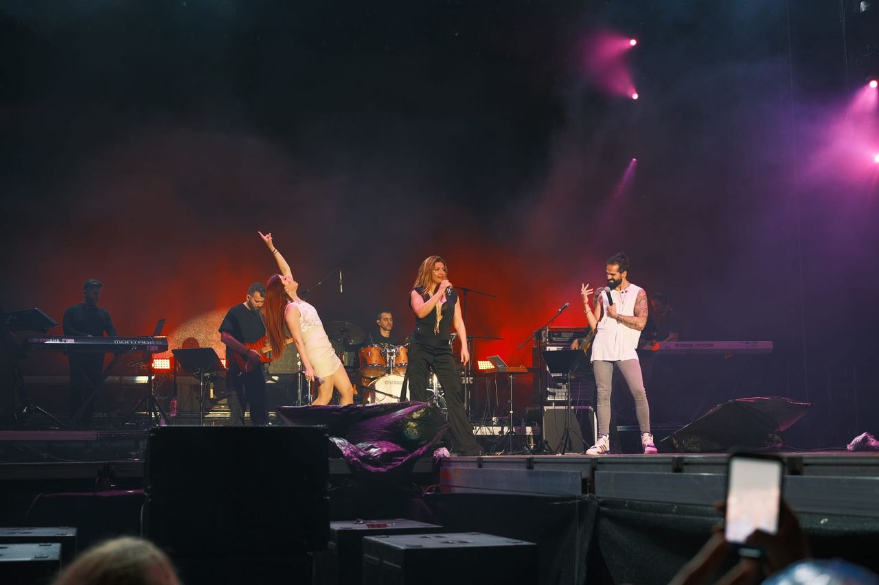 Helena Paparizou performing at Francofolies de Bulgarie 2023 — photograph 21 of 24.