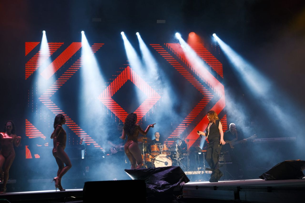 Helena Paparizou performing at Francofolies de Bulgarie 2023 — photograph 22 of 24.