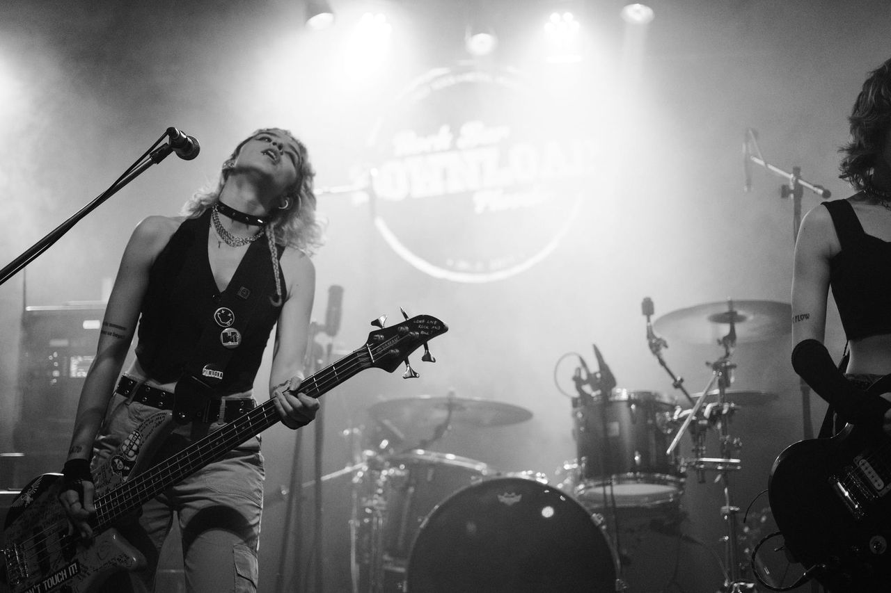 Hipersona at Spike Showcase 2023 — photograph 2 of 12.