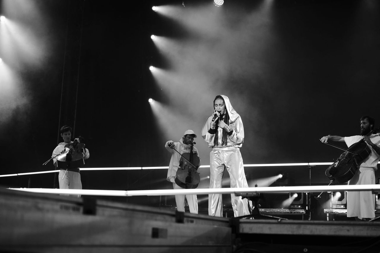 Imany performing at Francofolies de Bulgarie 2023 — photograph 13 of 40.