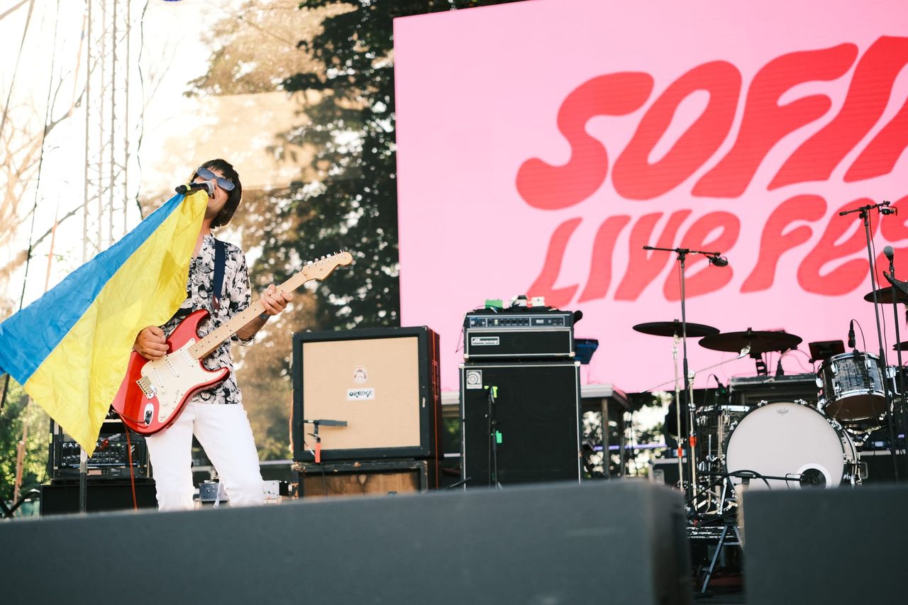 Love'n'Joy at Sofia Live Fest 2023 — photograph 29 of 40.