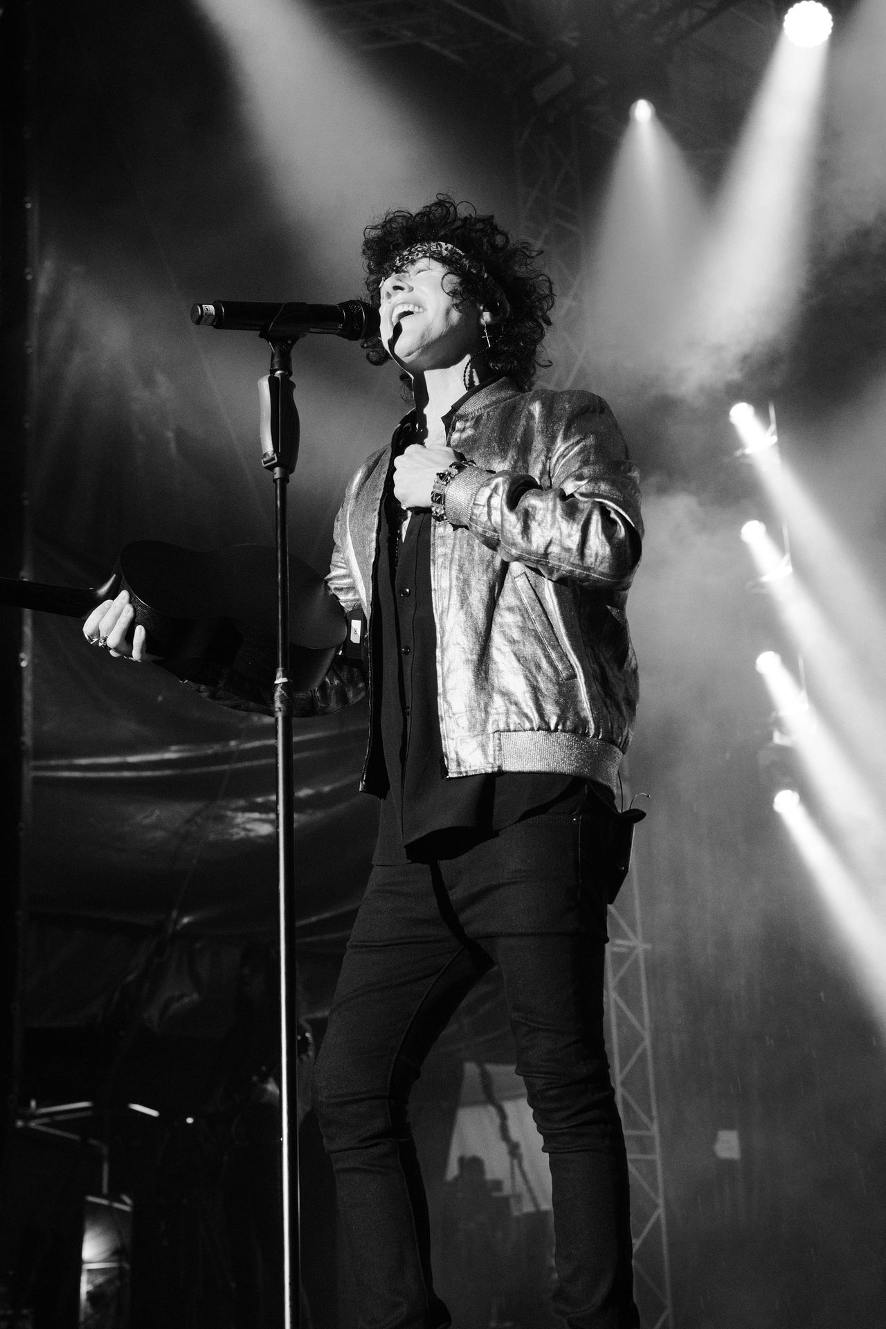 LP performing at Francofolies de Bulgarie 2023 — photograph 15 of 32.