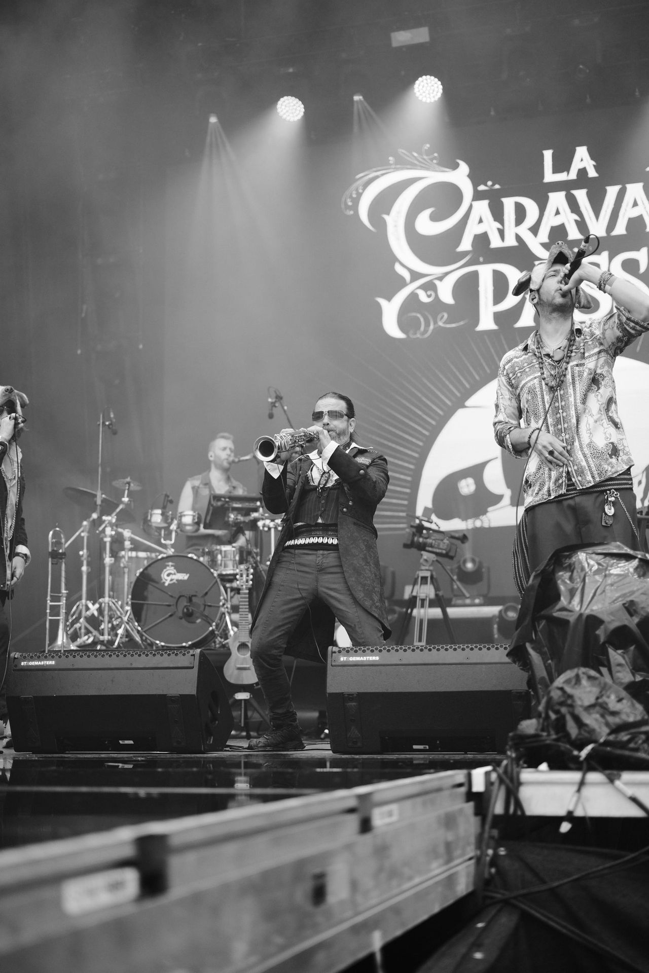 La Caravane Passe performing at Francofolies de Bulgarie 2023 — photograph 3 of 40.