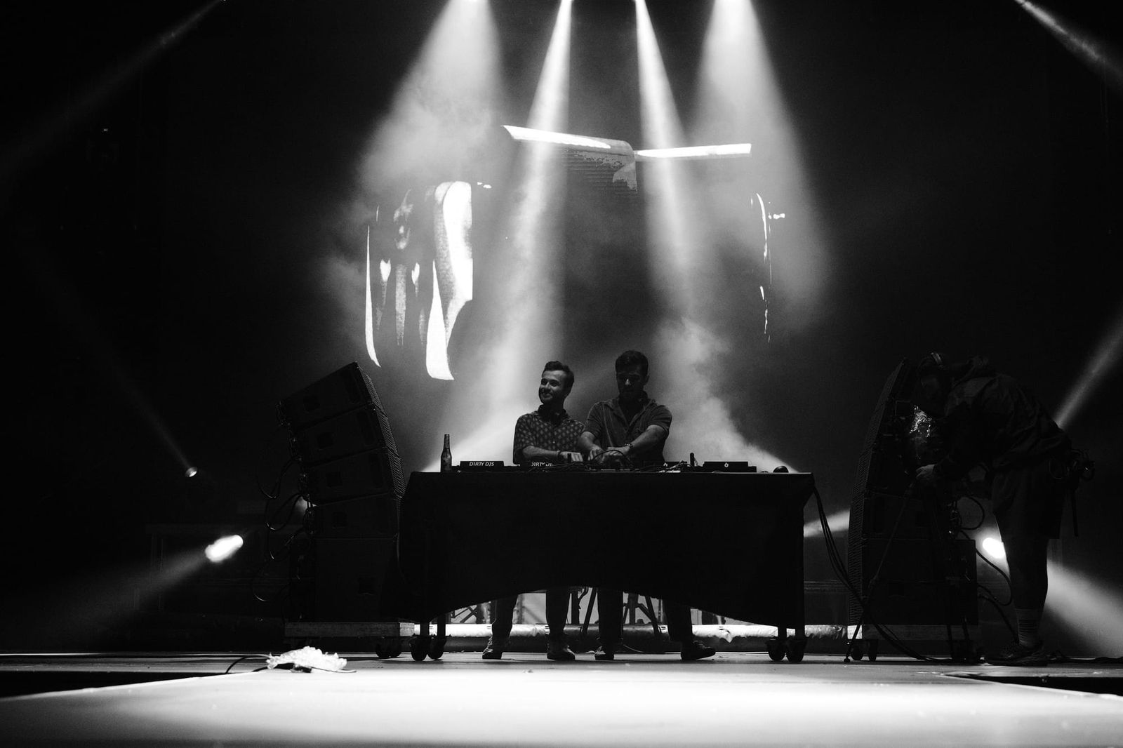 Bon Entendeur performing at Francofolies de Bulgarie 2023 — photograph 11 of 15.