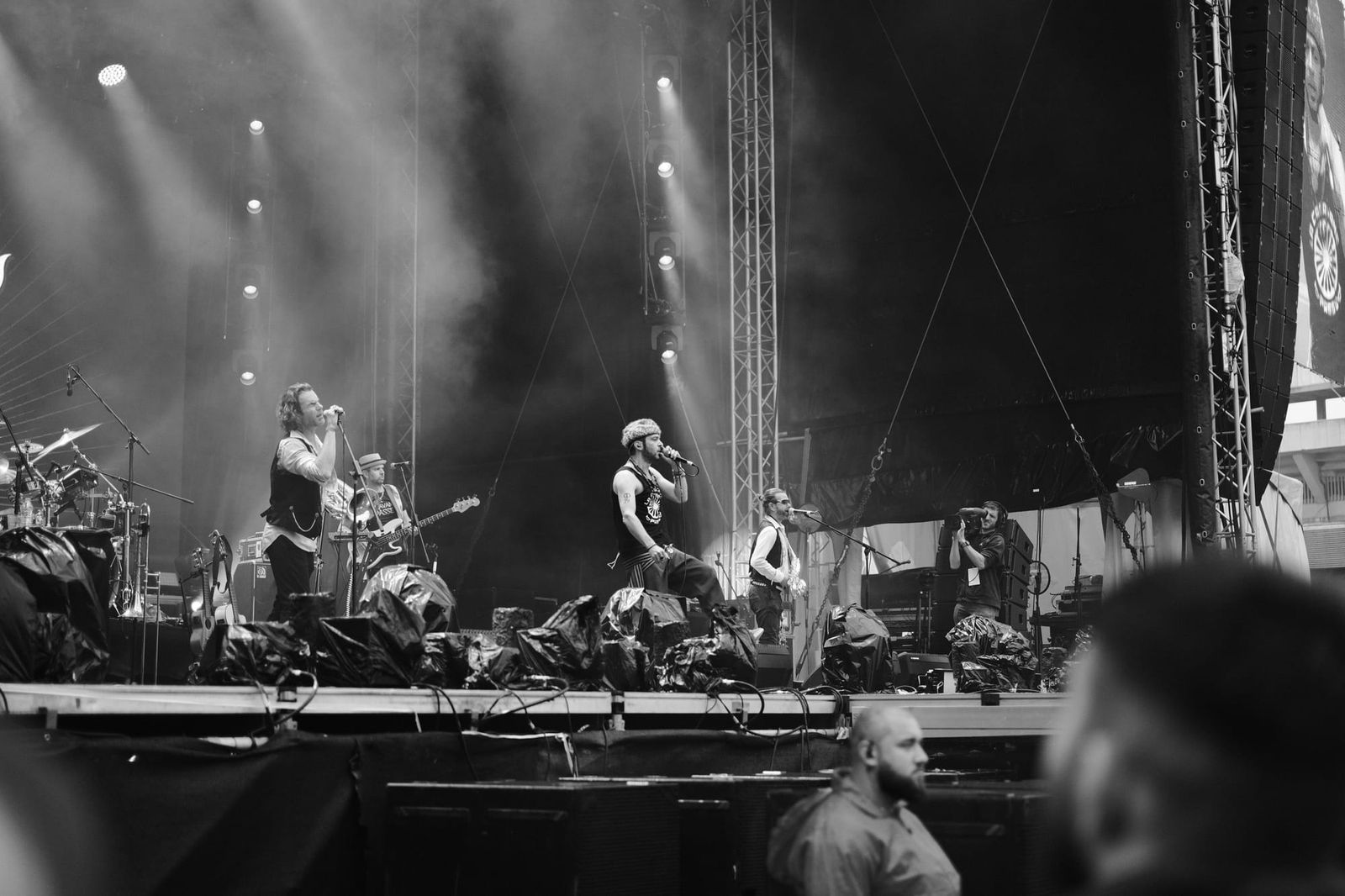 La Caravane Passe performing at Francofolies de Bulgarie 2023 — photograph 26 of 40.
