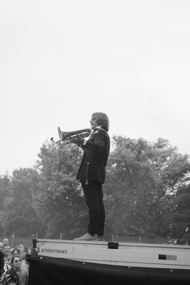 La Caravane Passe performing at Francofolies de Bulgarie 2023 — photograph 16 of 40.