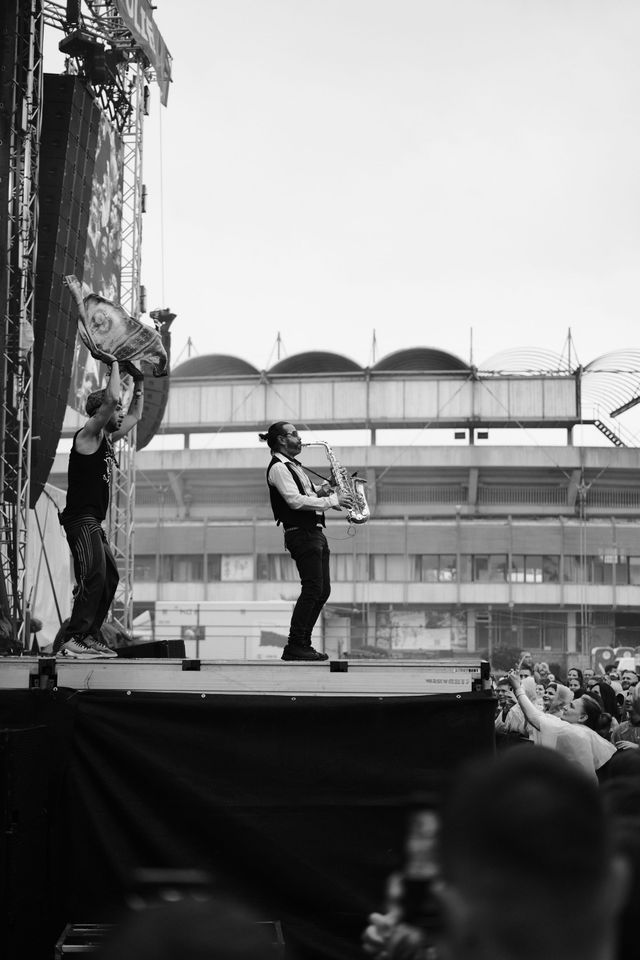 La Caravane Passe performing at Francofolies de Bulgarie 2023 — photograph 30 of 40.
