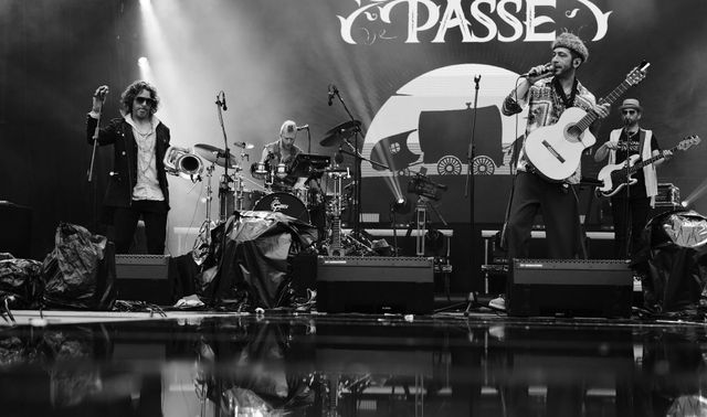 La Caravane Passe performing at Francofolies de Bulgarie 2023 — photograph 12 of 40.